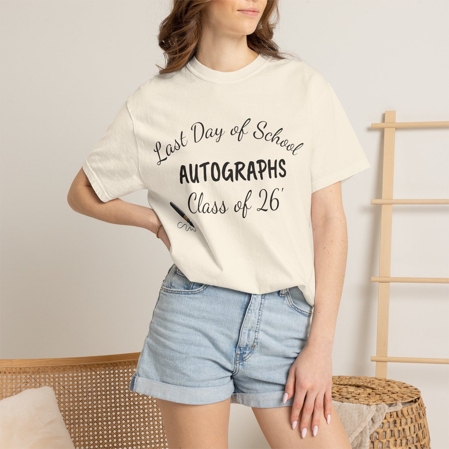 Last Day of School "Autographs" T‑Shirt — Class of '26 Keepsake